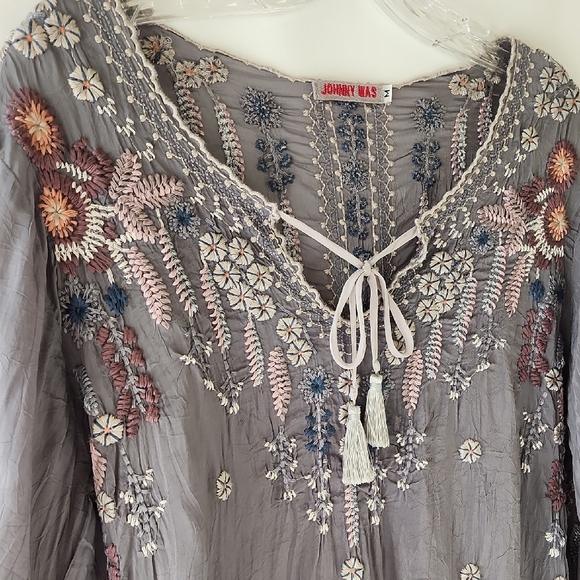 JOHNNY WAS Santorini Embroidered Blouse Cloudburst - Picture 4 of 12